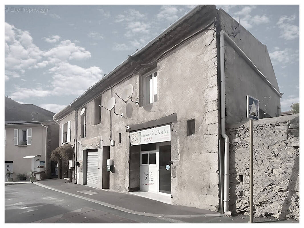 Appartement à LORGUES