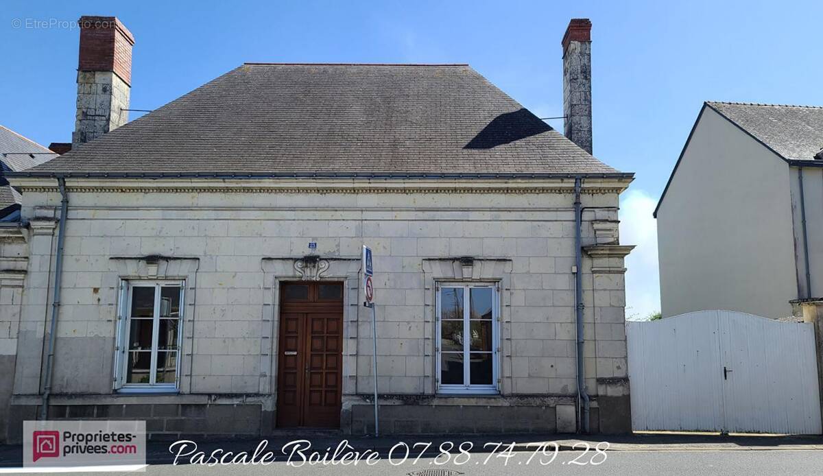 Maison à VERNANTES