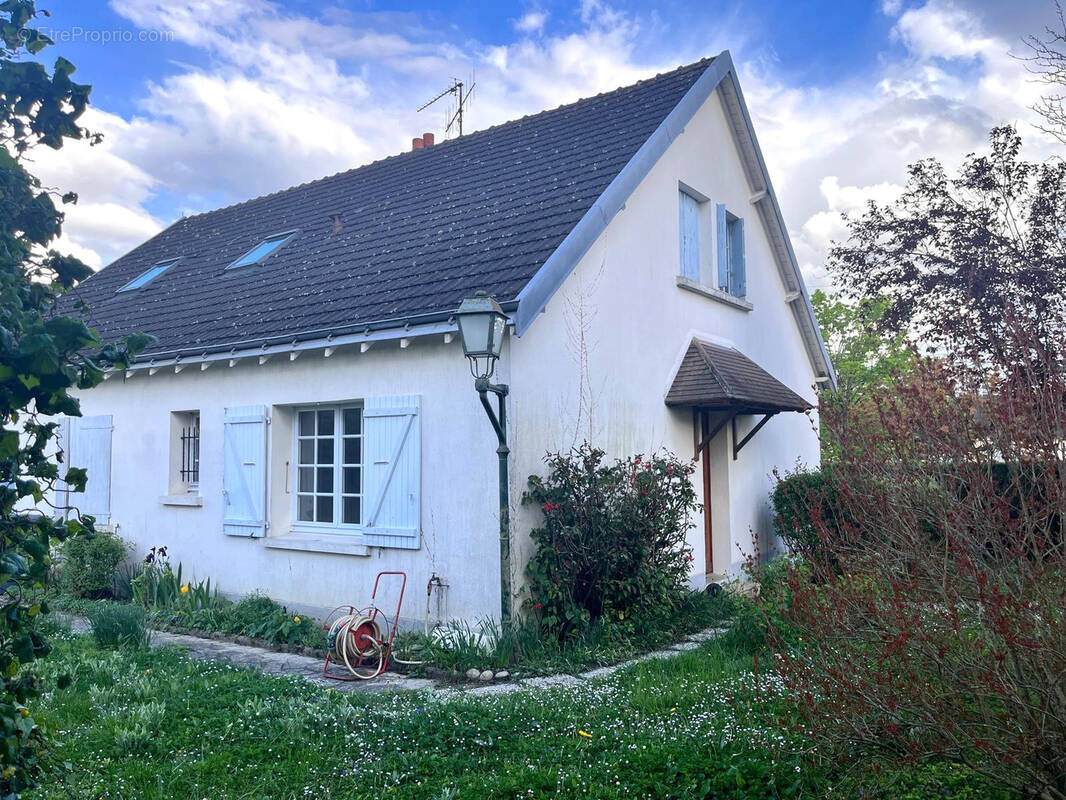 Maison à ROCHECORBON
