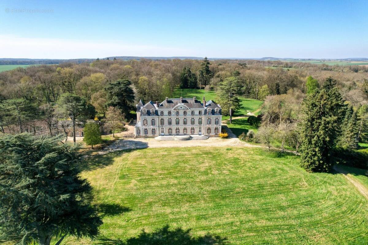 Maison à FONTAINEBLEAU