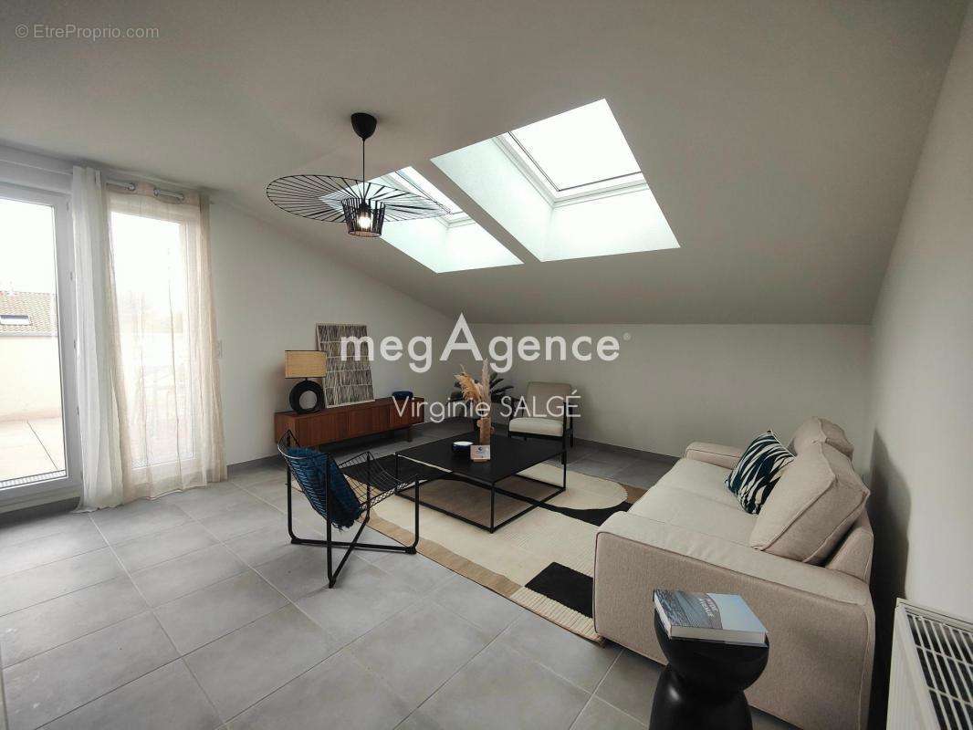 Appartement à CASTELGINEST