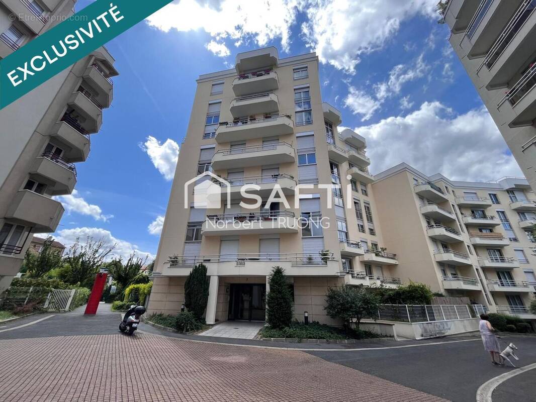Photo 1 - Appartement à ISSY-LES-MOULINEAUX