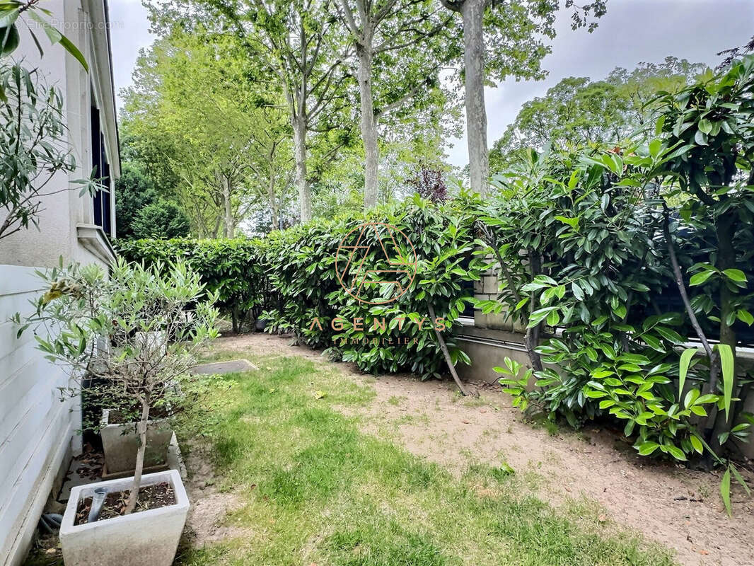 Appartement à SAINT-MAUR-DES-FOSSES
