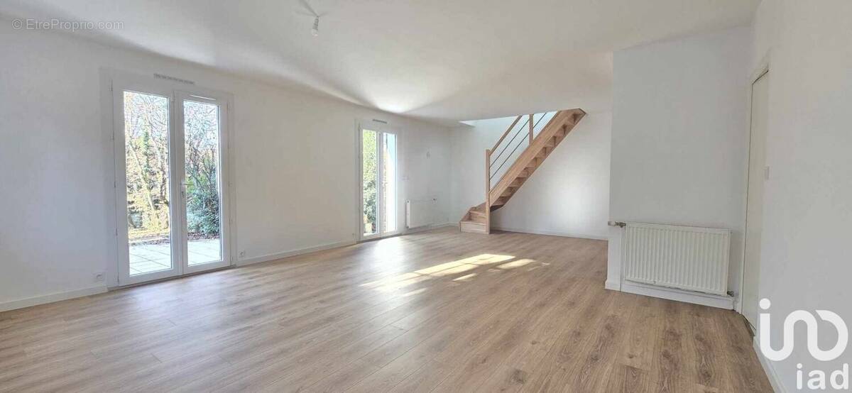 Photo 1 - Maison à ARDON