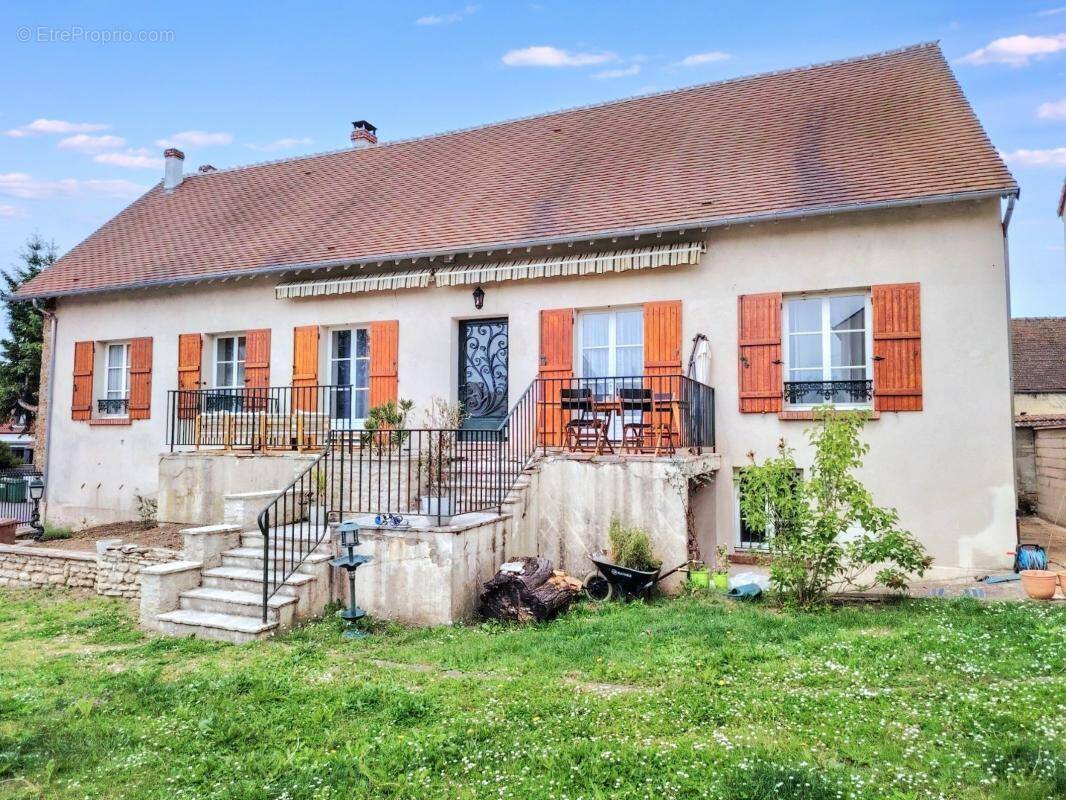 Maison à MAULE