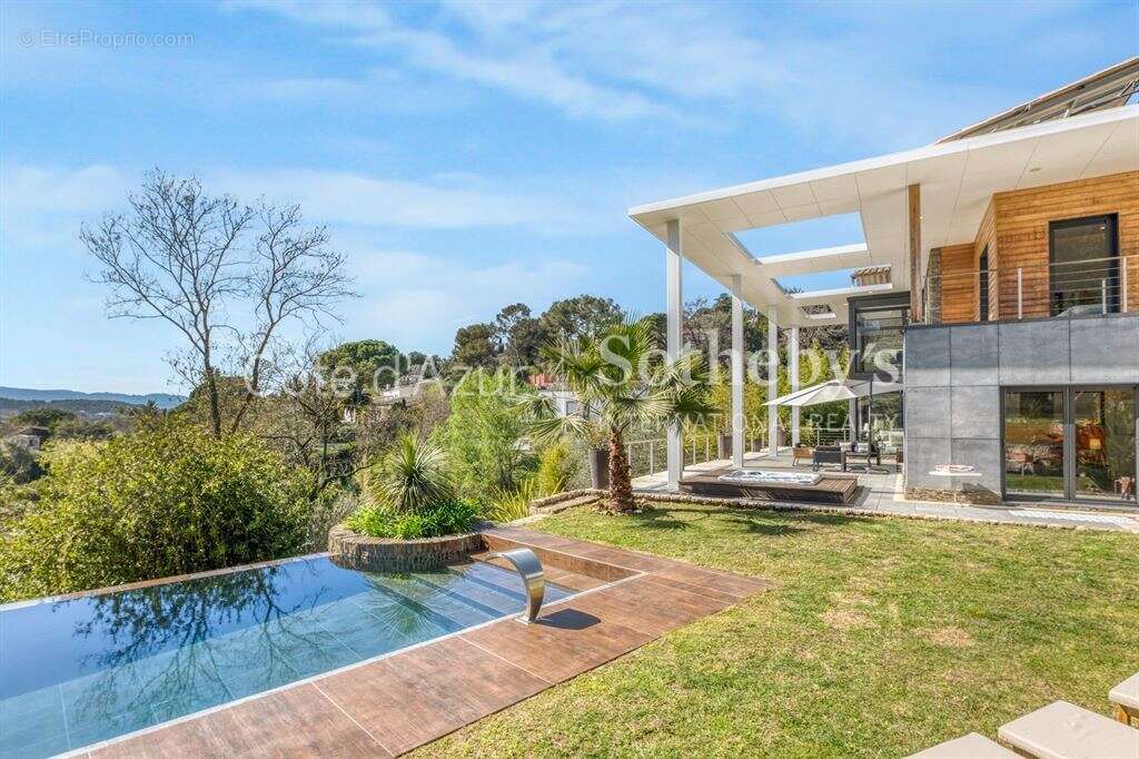 Maison à MOUGINS
