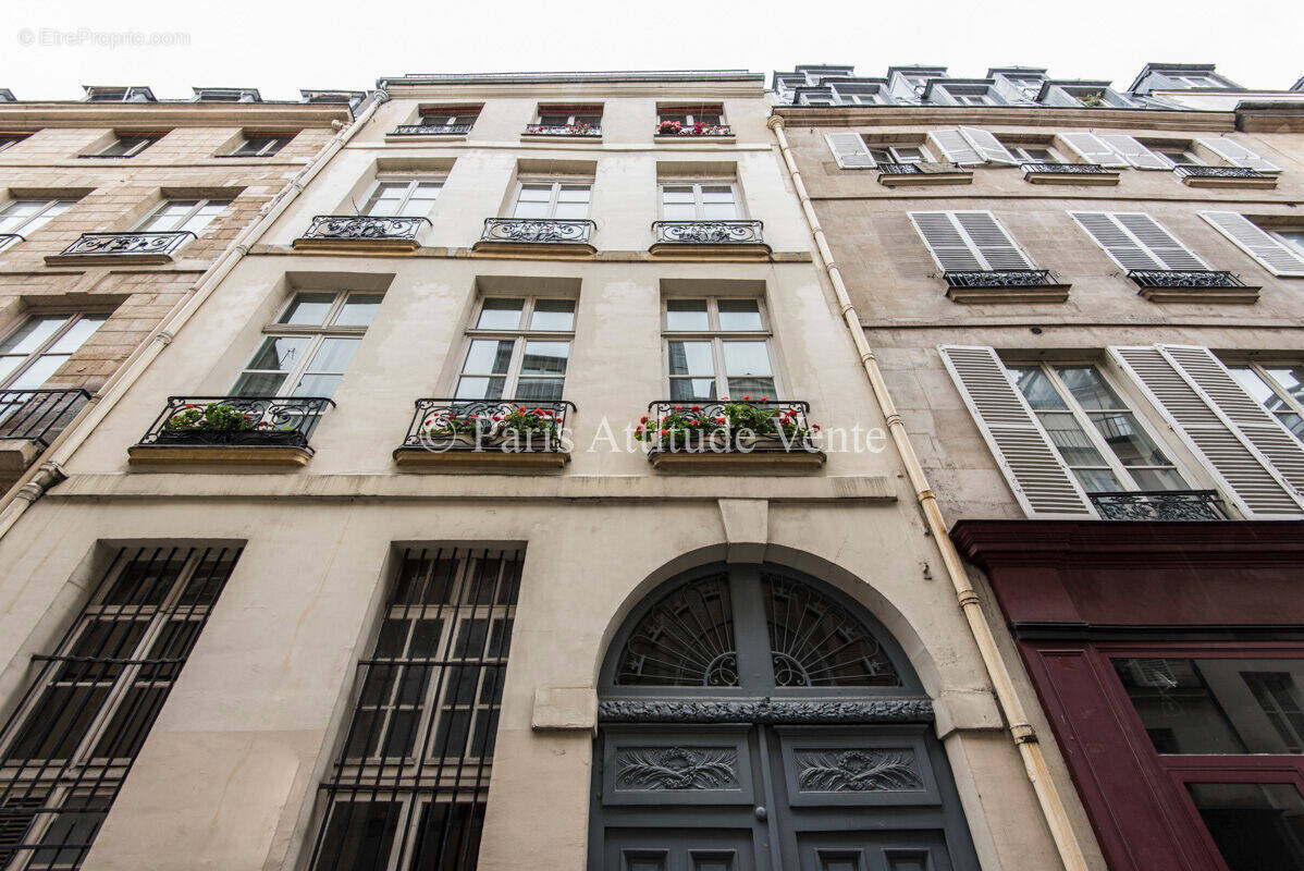 Appartement à PARIS-6E