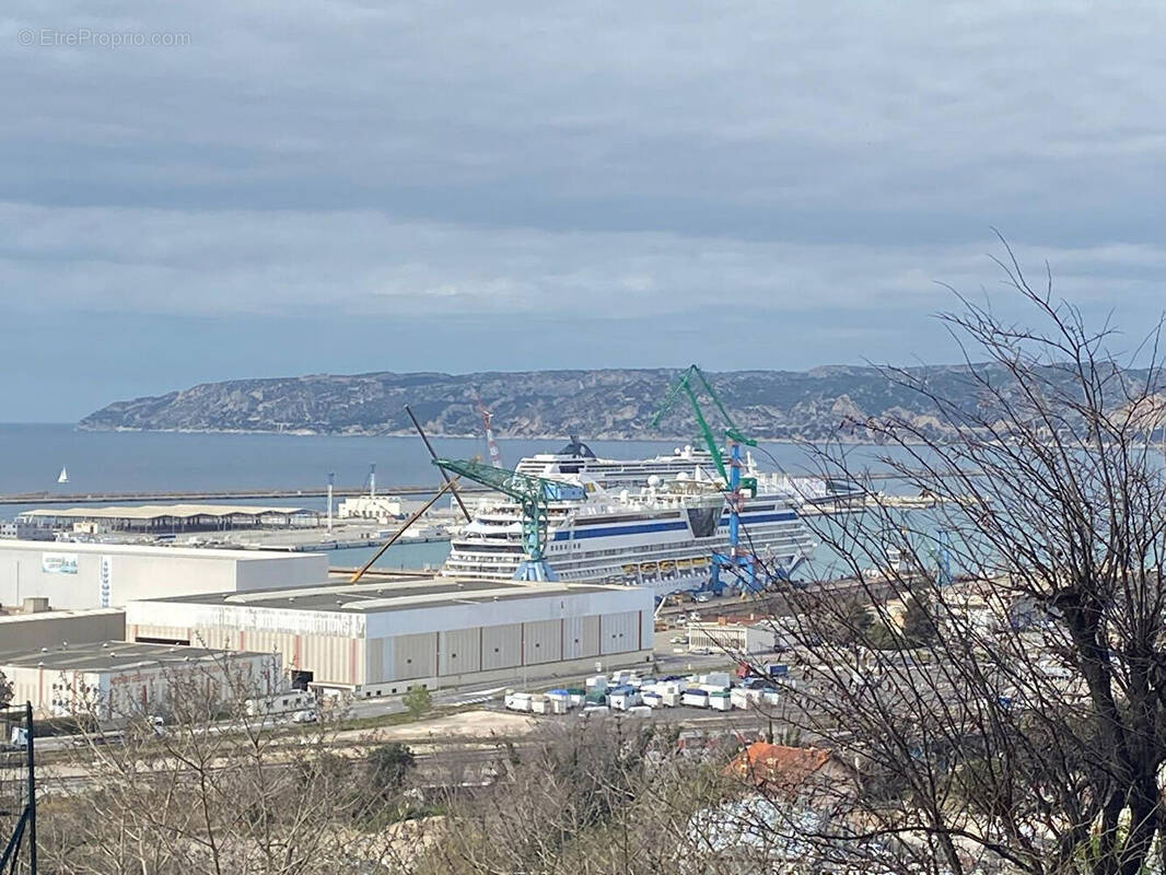 Photo 1 - Appartement à MARSEILLE-15E