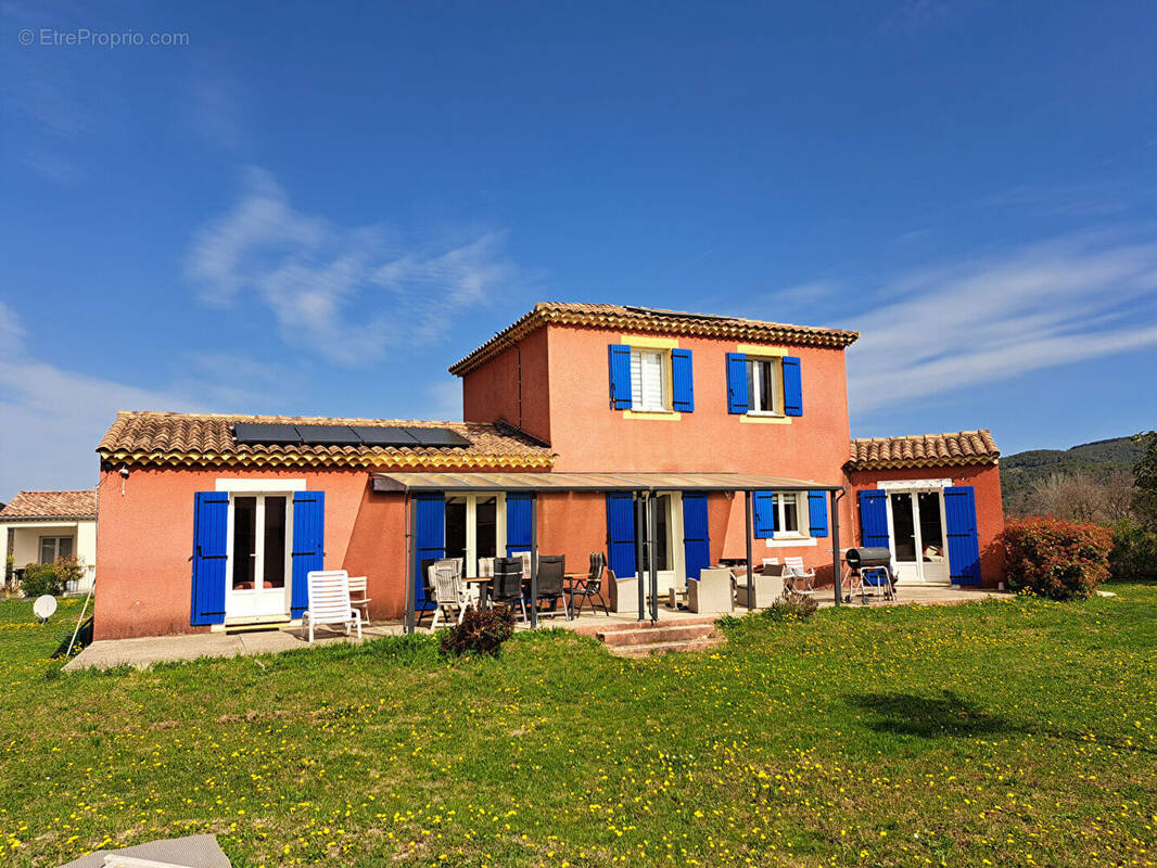 Maison à MALAUCENE