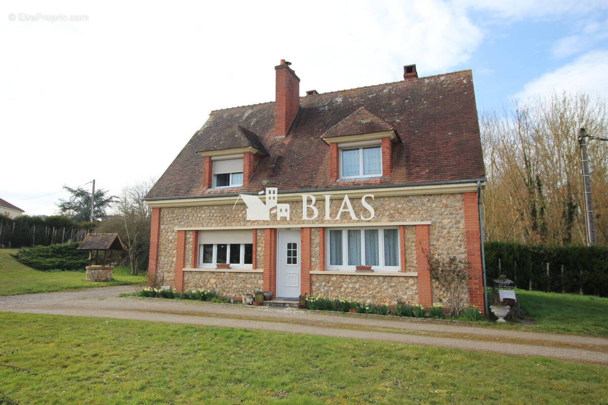 Maison à BEAUMONT-LE-ROGER