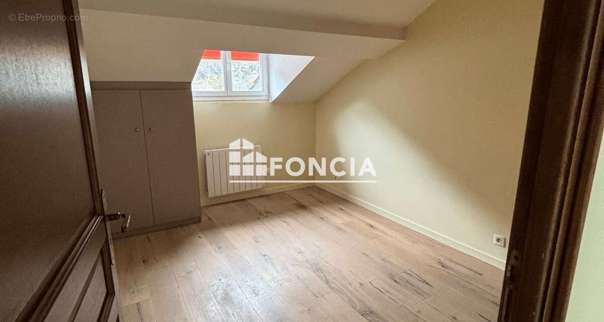 Appartement à FROGES