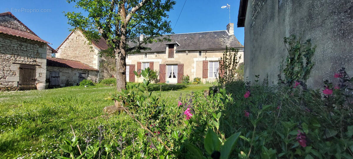 Maison à SCORBE-CLAIRVAUX