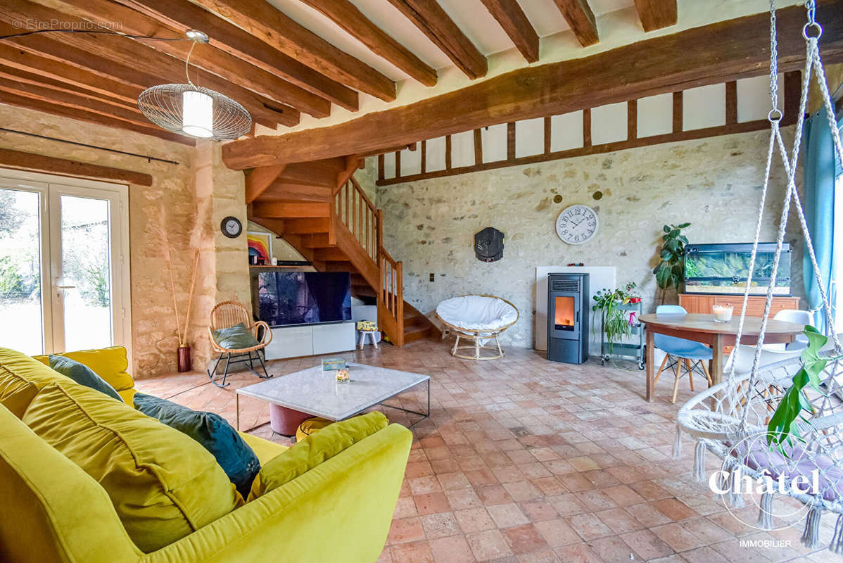 Maison à LA CHAPELLE-EN-SERVAL