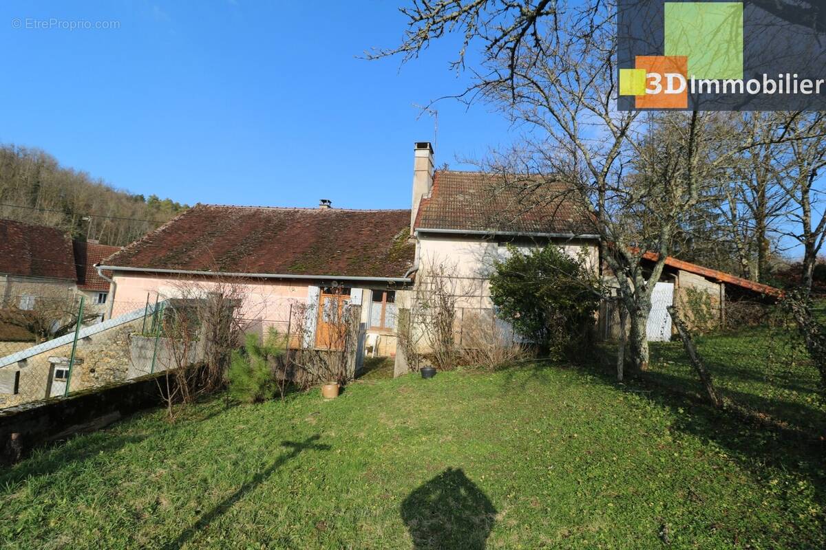 Maison à POLIGNY