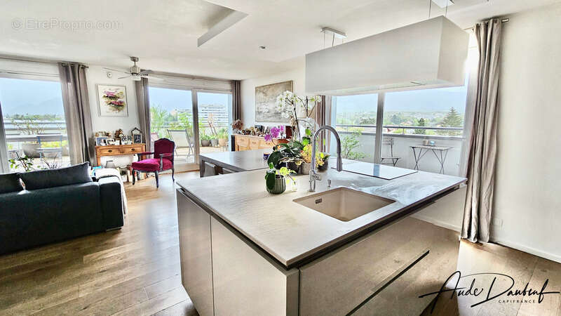 Appartement à SAINT-JULIEN-EN-GENEVOIS