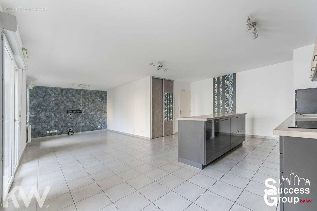 Appartement à LYON-8E