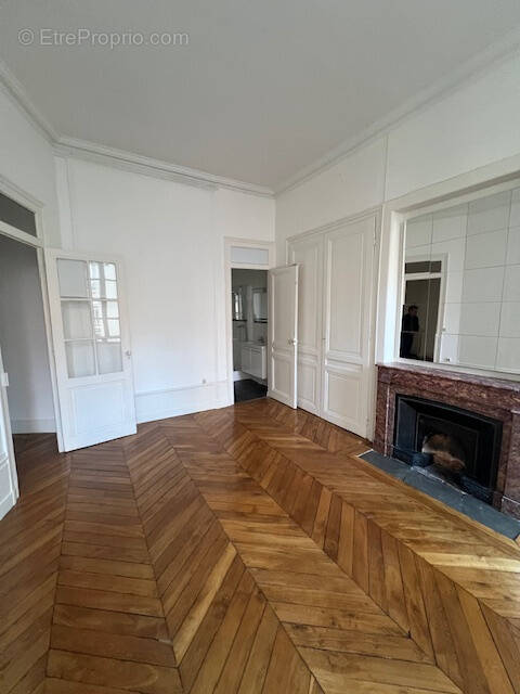 Appartement à LYON-6E