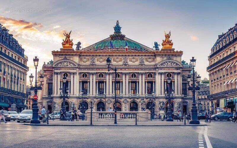 Commerce à PARIS-2E