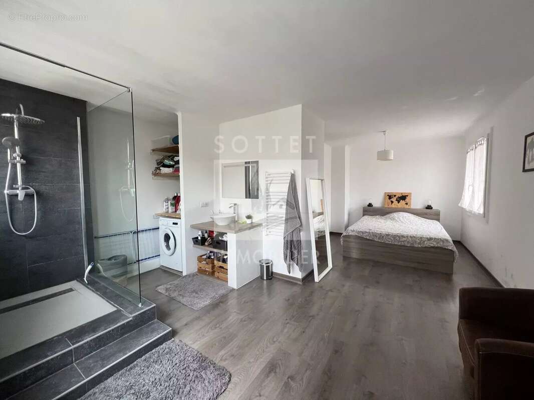 Appartement à BOLLENE