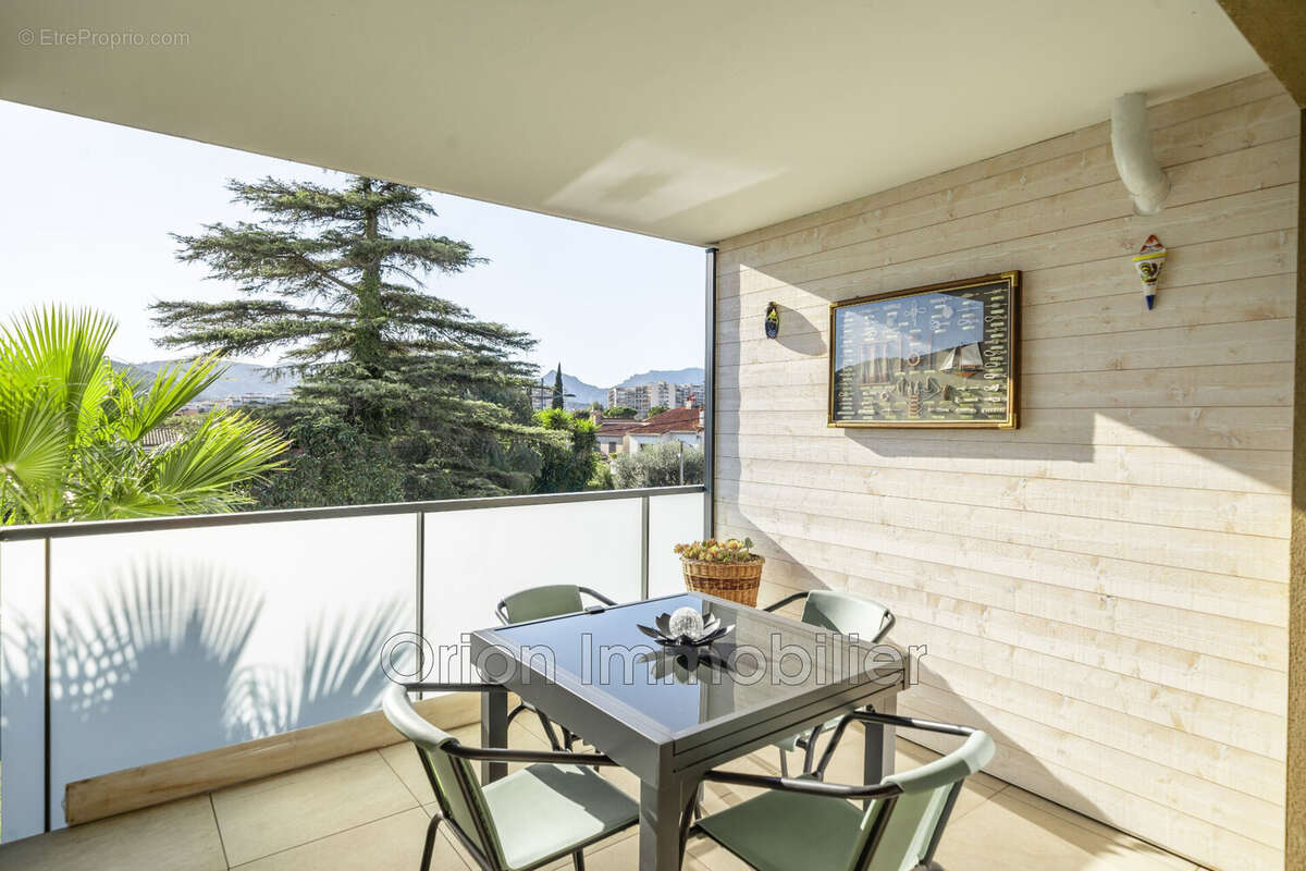 Appartement à MANDELIEU-LA-NAPOULE