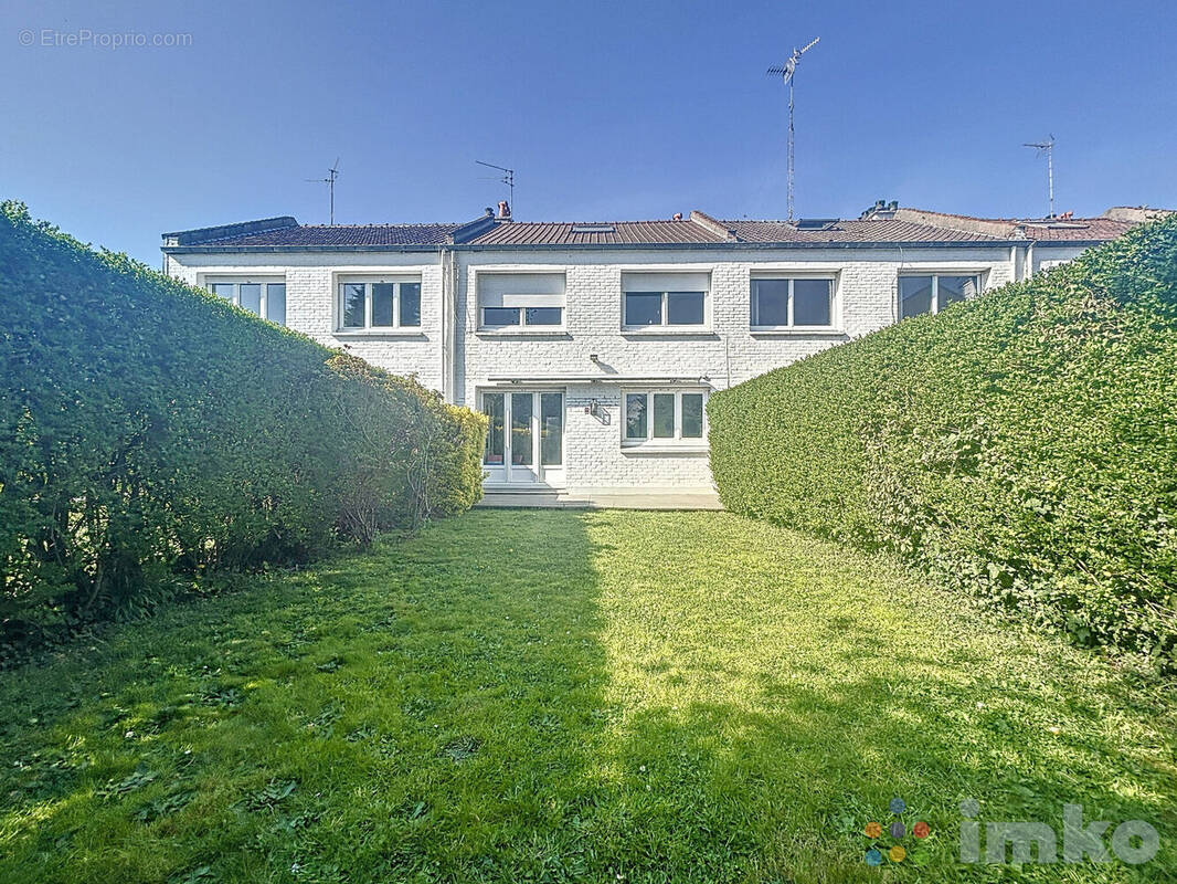 Photo 1 - Maison à MARCQ-EN-BAROEUL