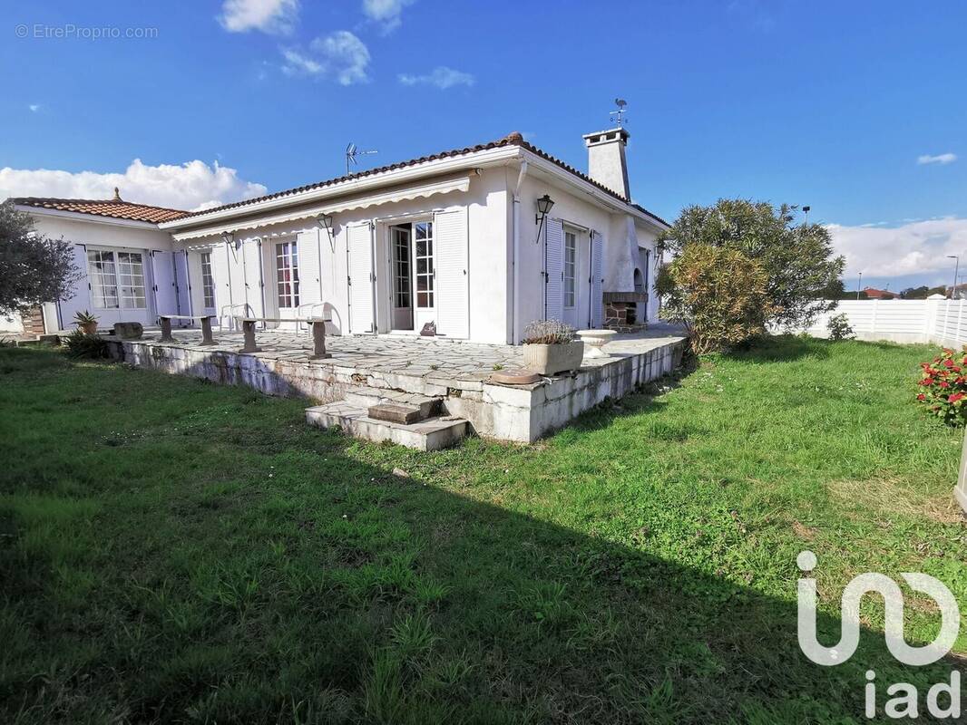 Photo 1 - Maison à SAINT-XANDRE