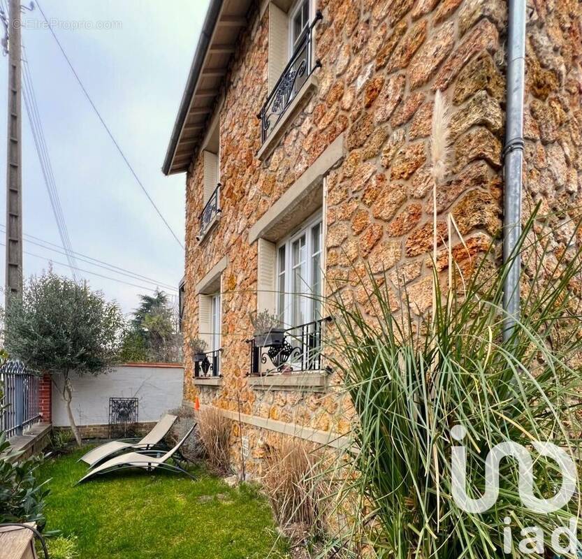 Photo 1 - Maison à CHATOU