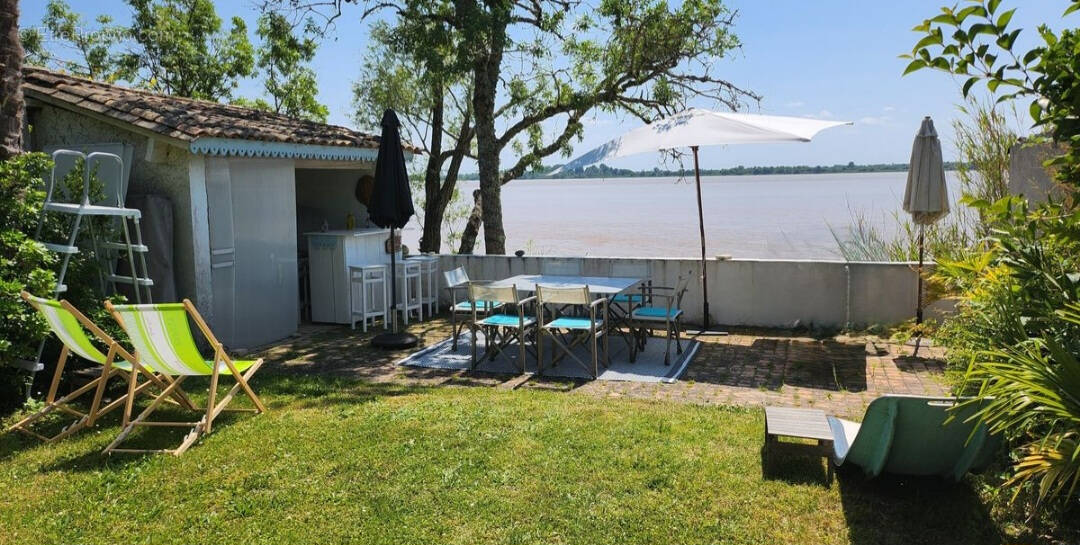 Maison à BAYON-SUR-GIRONDE