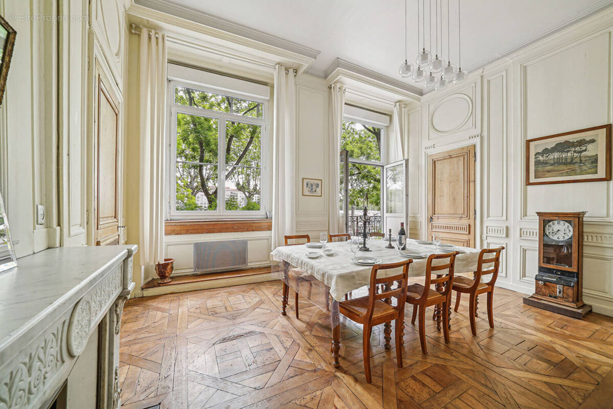 Appartement à LYON-5E