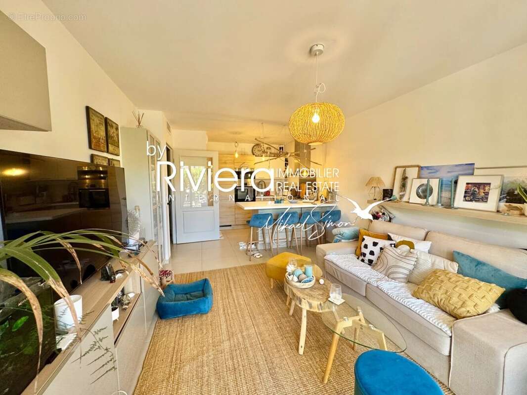 Appartement à LA CROIX-VALMER