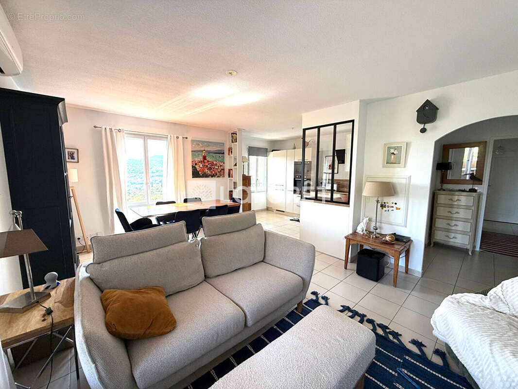 Appartement à FAYENCE