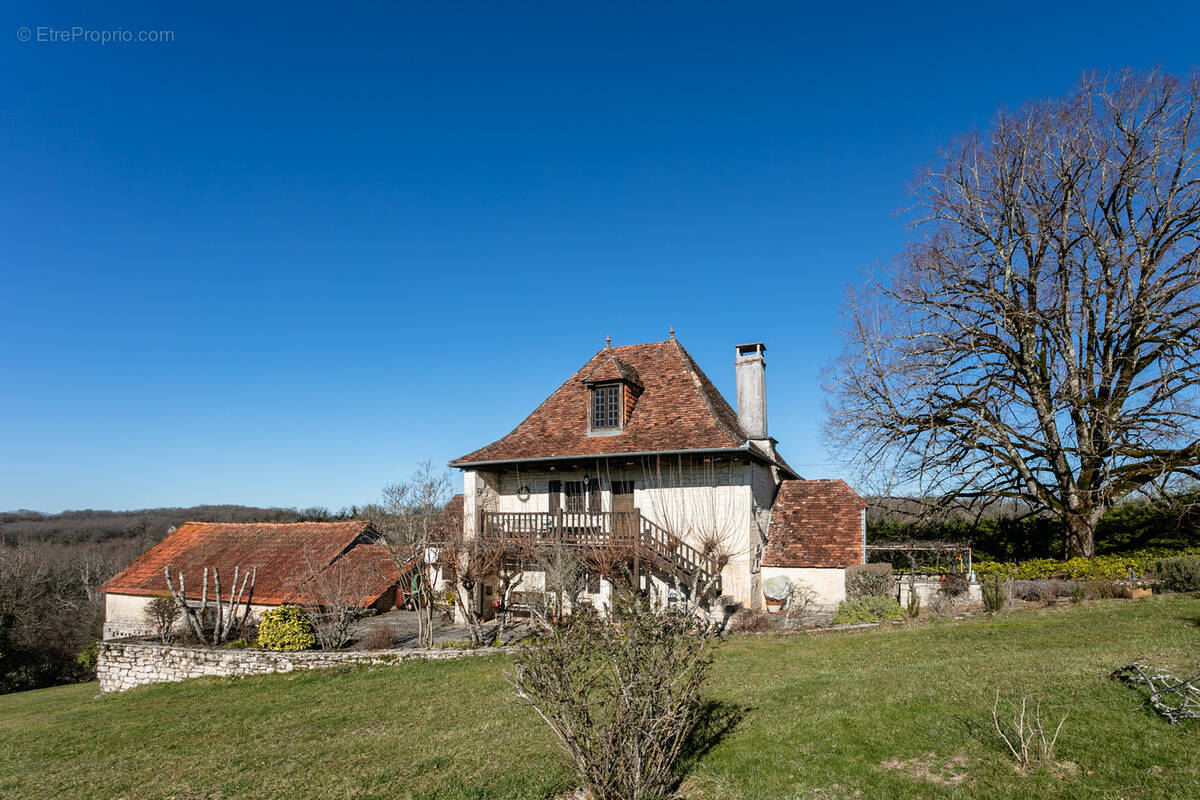 Maison à SARRAZAC