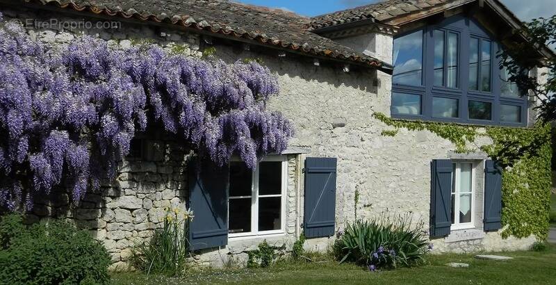 Maison à EYMET
