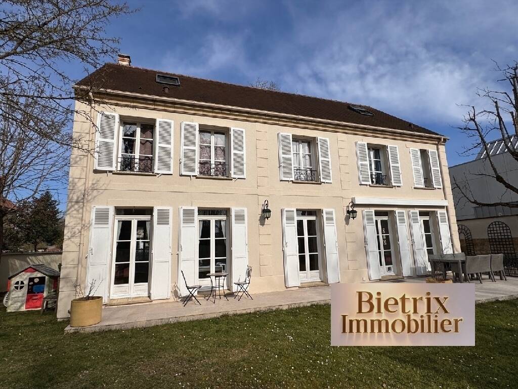 Maison à L&#039;ISLE-ADAM