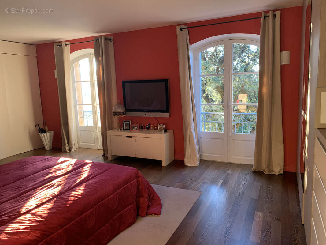 Maison à LE CASTELLET