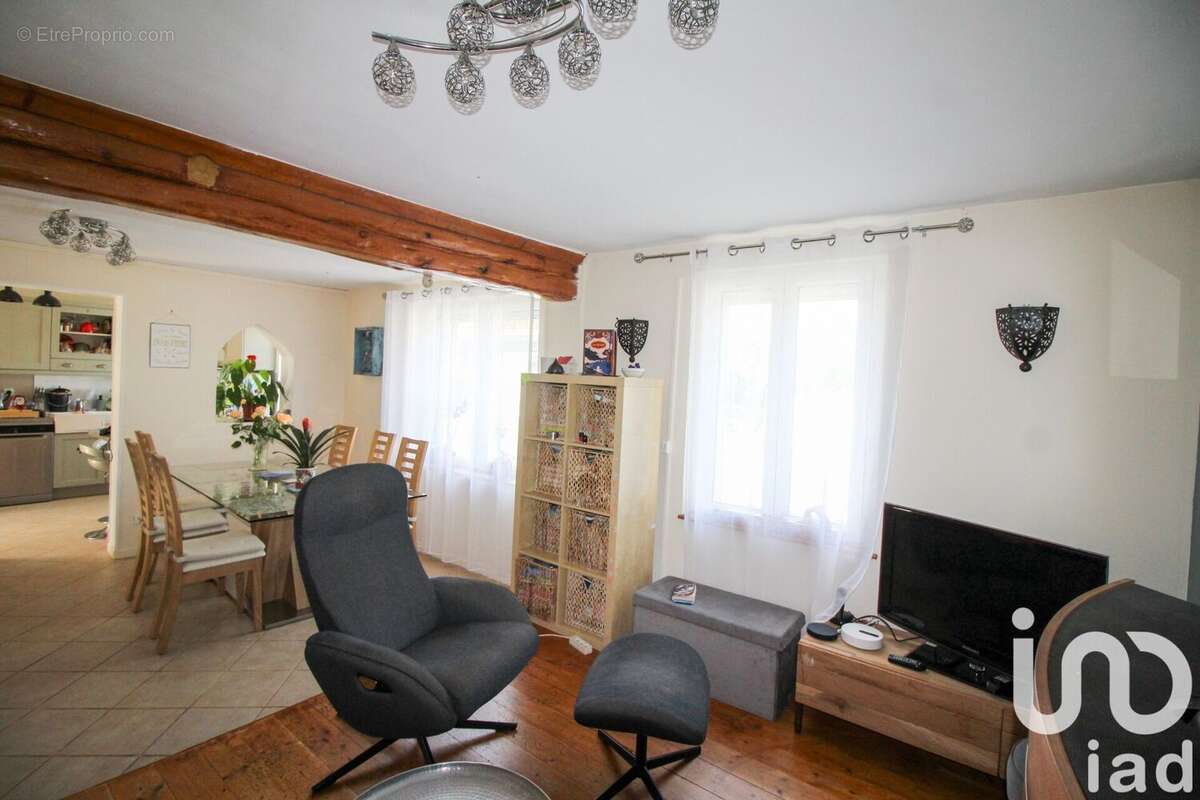 Photo 2 - Maison à CHARLEVAL