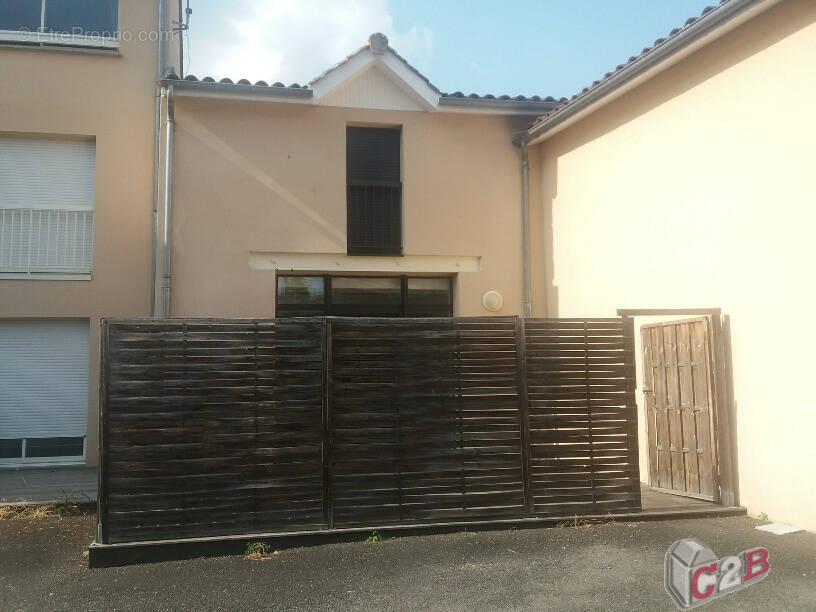 Appartement à PODENSAC