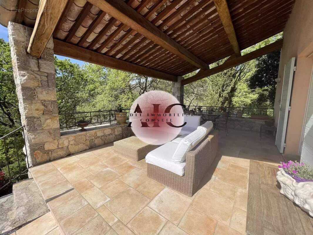 Maison à FAYENCE