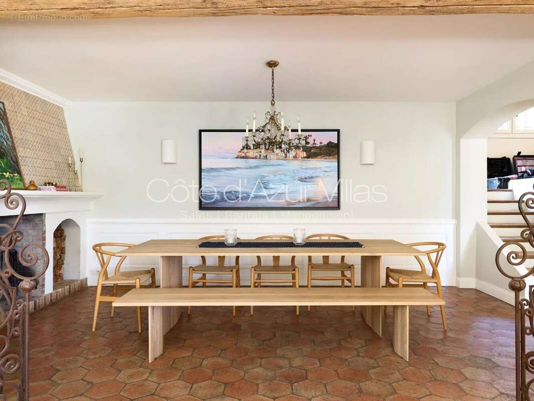 Maison à MOUGINS
