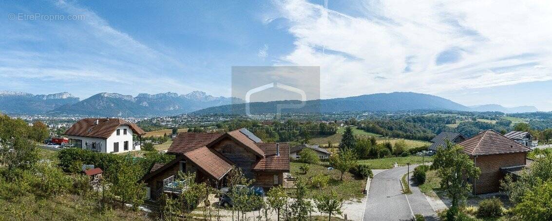 Appartement à POISY