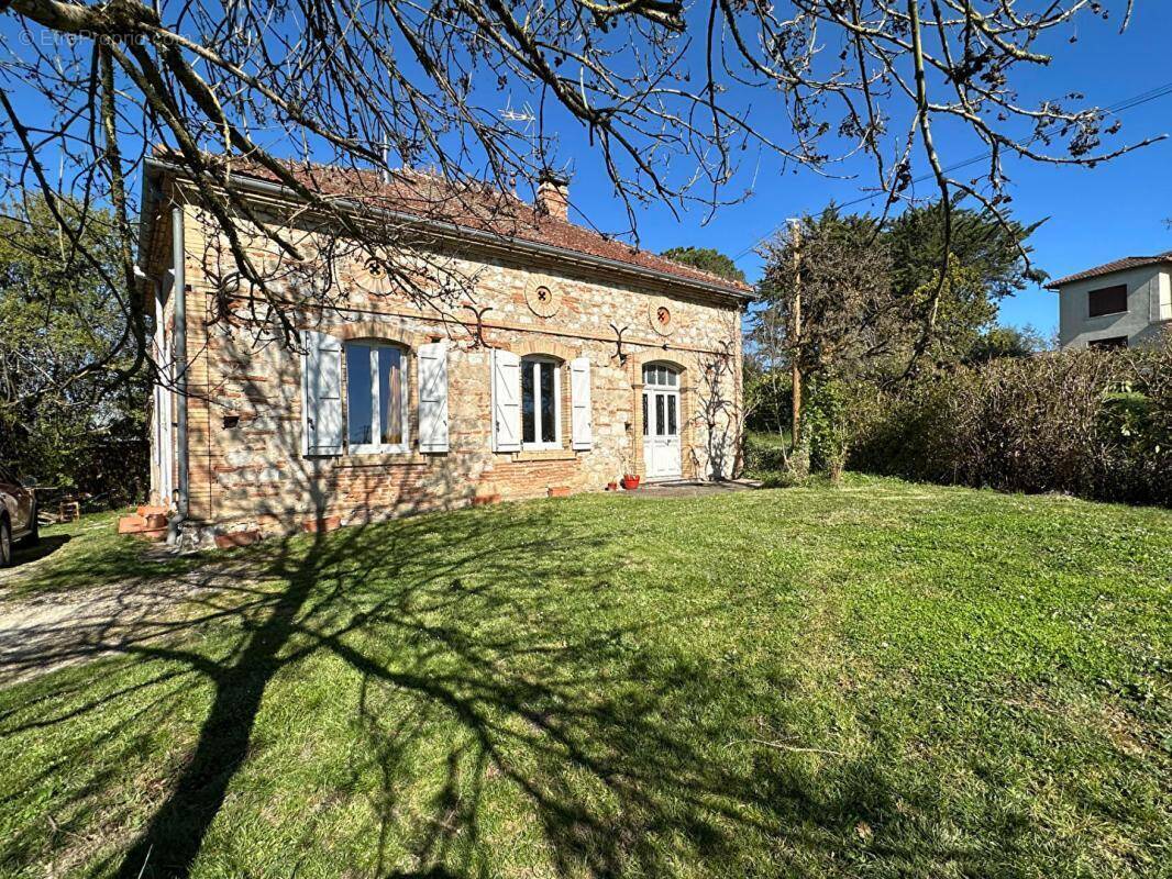 Maison à SAINT-PAUL-D&#039;ESPIS