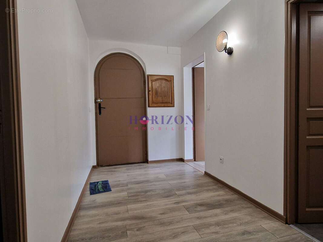 Appartement à SAINT-MAXIMIN