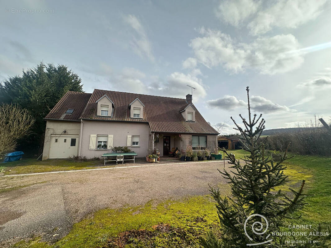 Maison à VITTEAUX