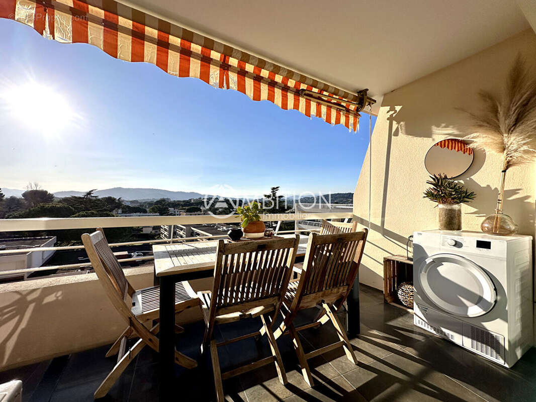 Appartement à LE CANNET