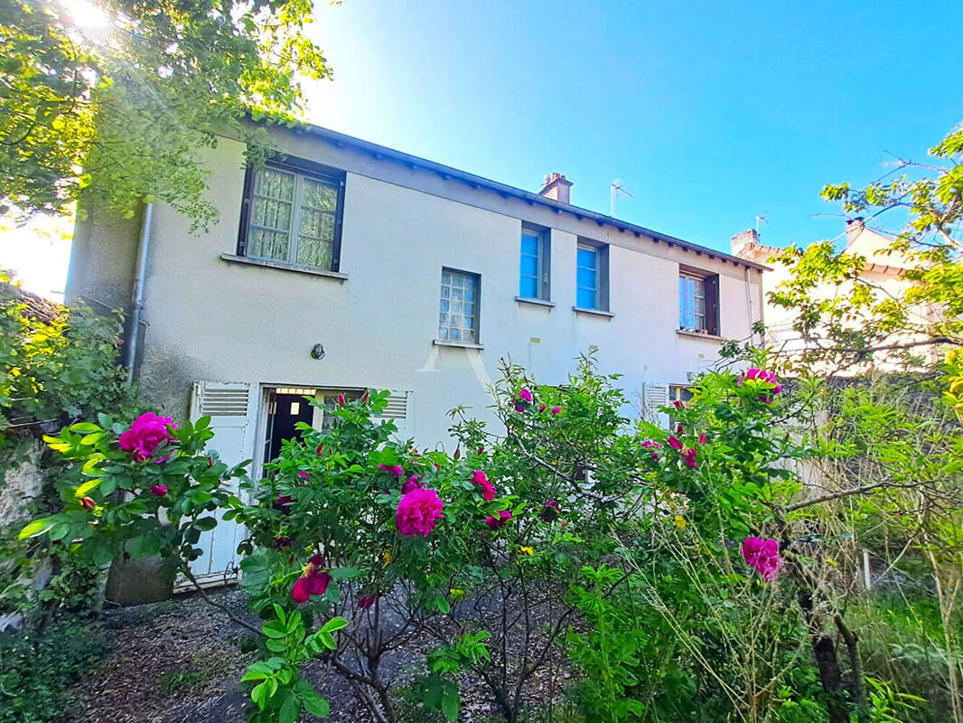 Maison à ETAMPES
