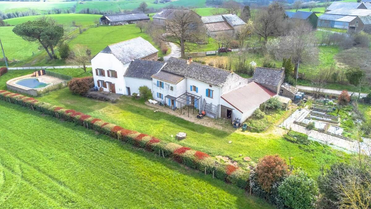 Maison à TANUS