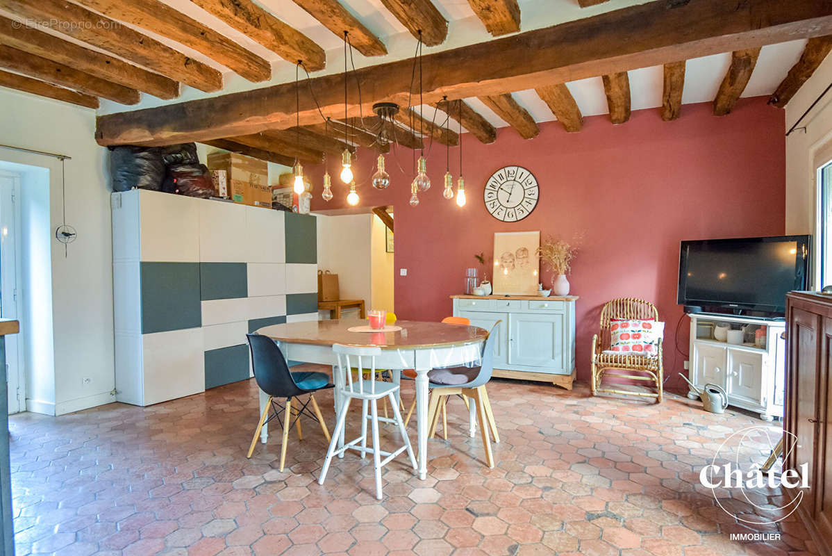 Maison à LA CHAPELLE-EN-SERVAL