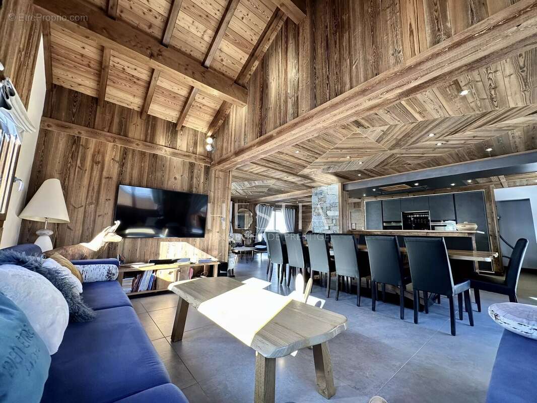 Maison à LE CHATEL