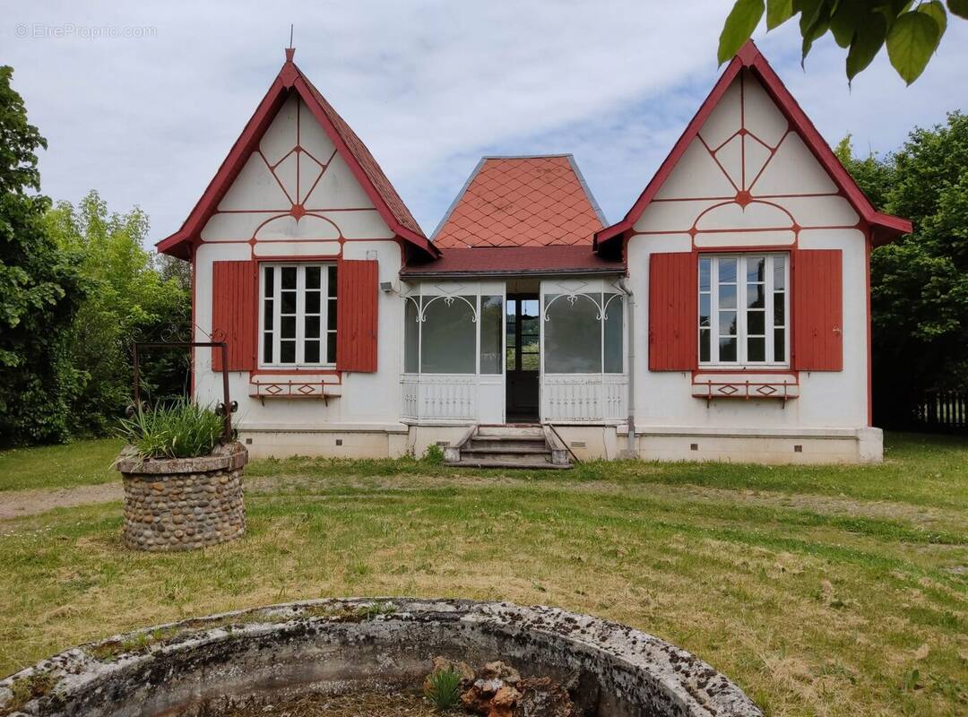 Maison à PINEUILH