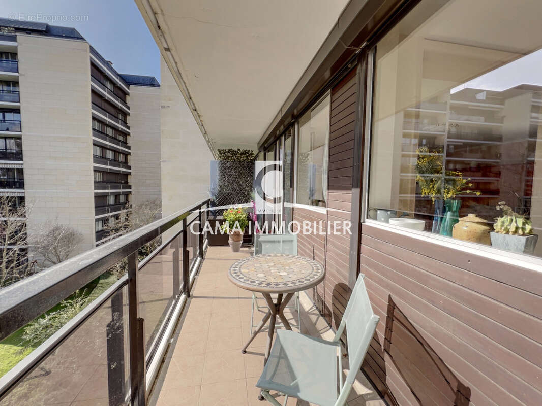 Appartement à VERSAILLES